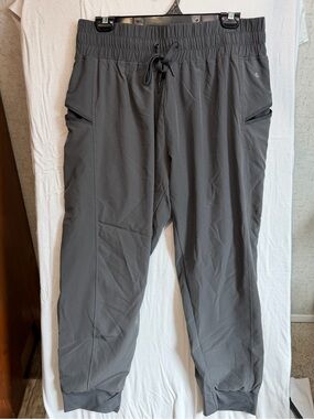 CALI Sport Gray Lightweight Performance Joggers Size Large